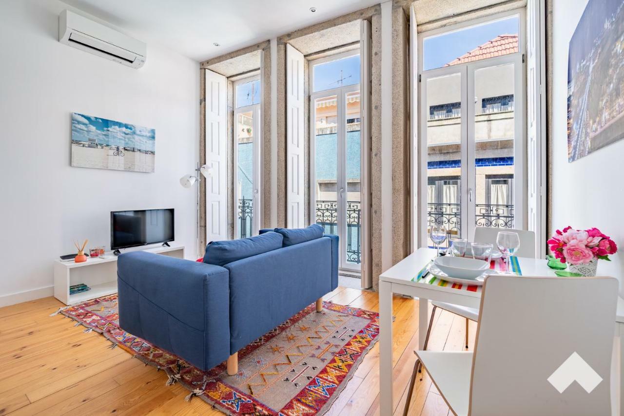 Bright Apartment • Downtown Porto Bagian luar foto