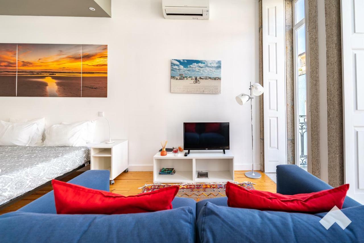 Bright Apartment • Downtown Porto Bagian luar foto
